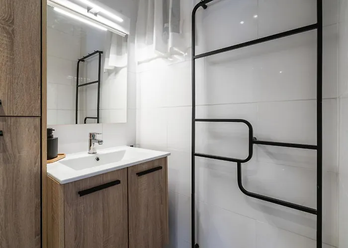 Appartement Cozy 3 Minutes From The *